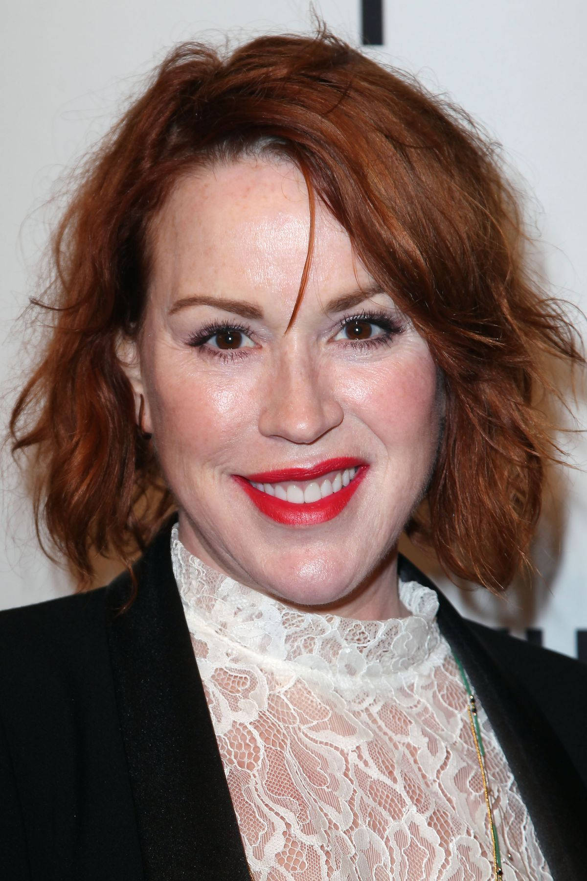 Molly Ringwald Red Lips Background