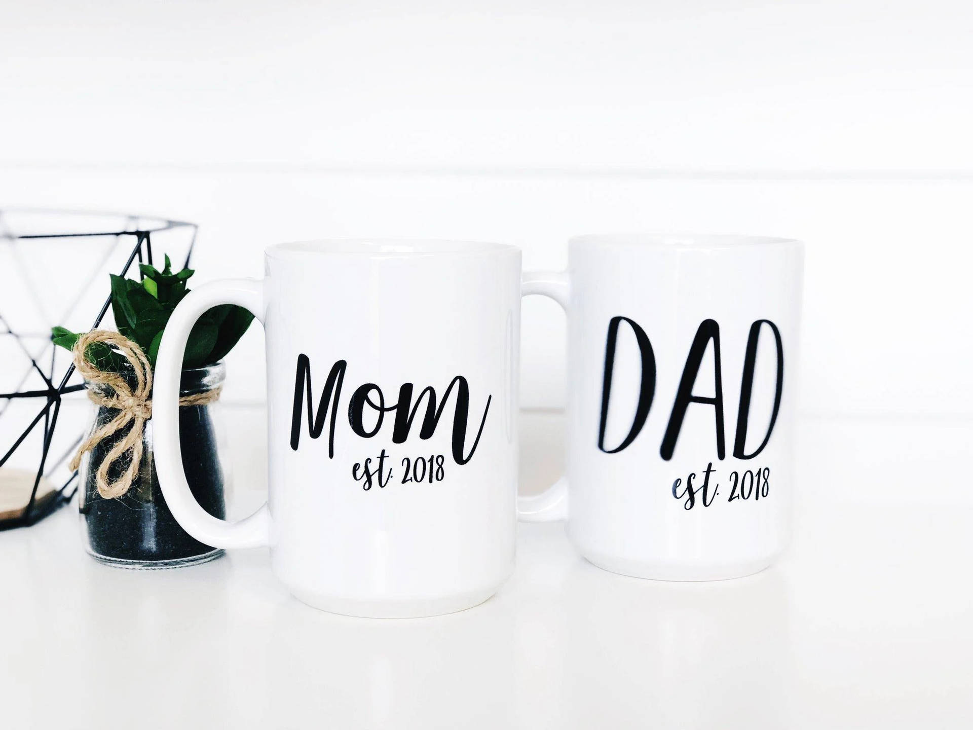 Mom And Dad Mugs Background