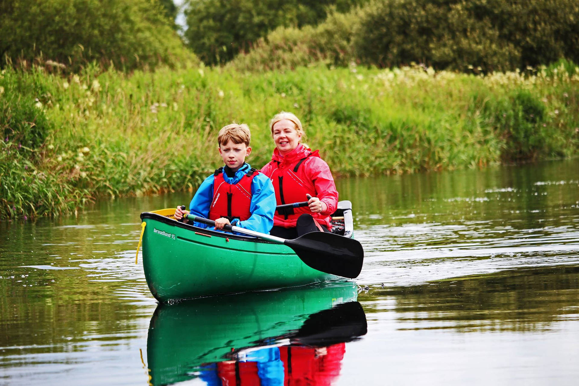 Mom Canoeing With Son Background