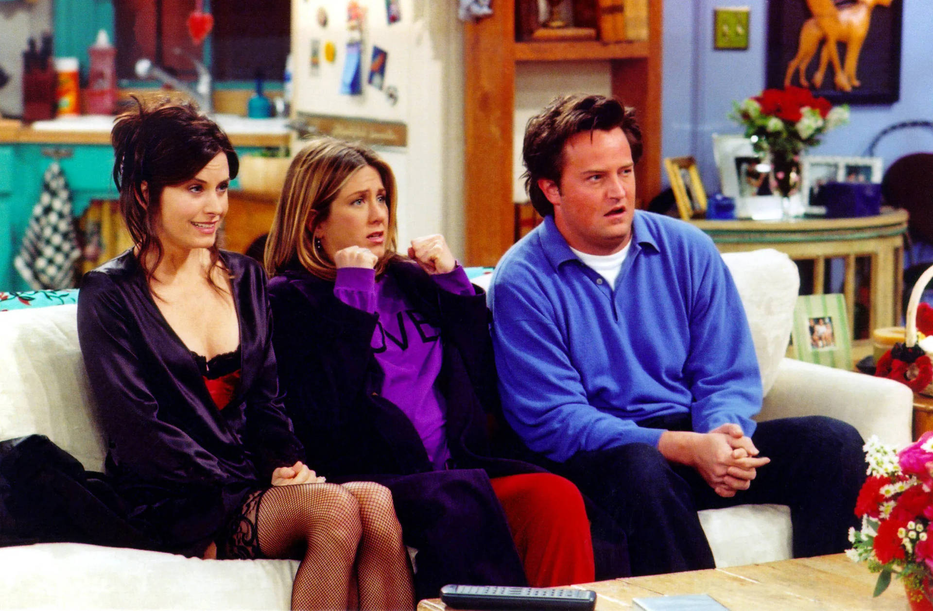 Monica, Rachel, And Chandler Friends Tv Show Background