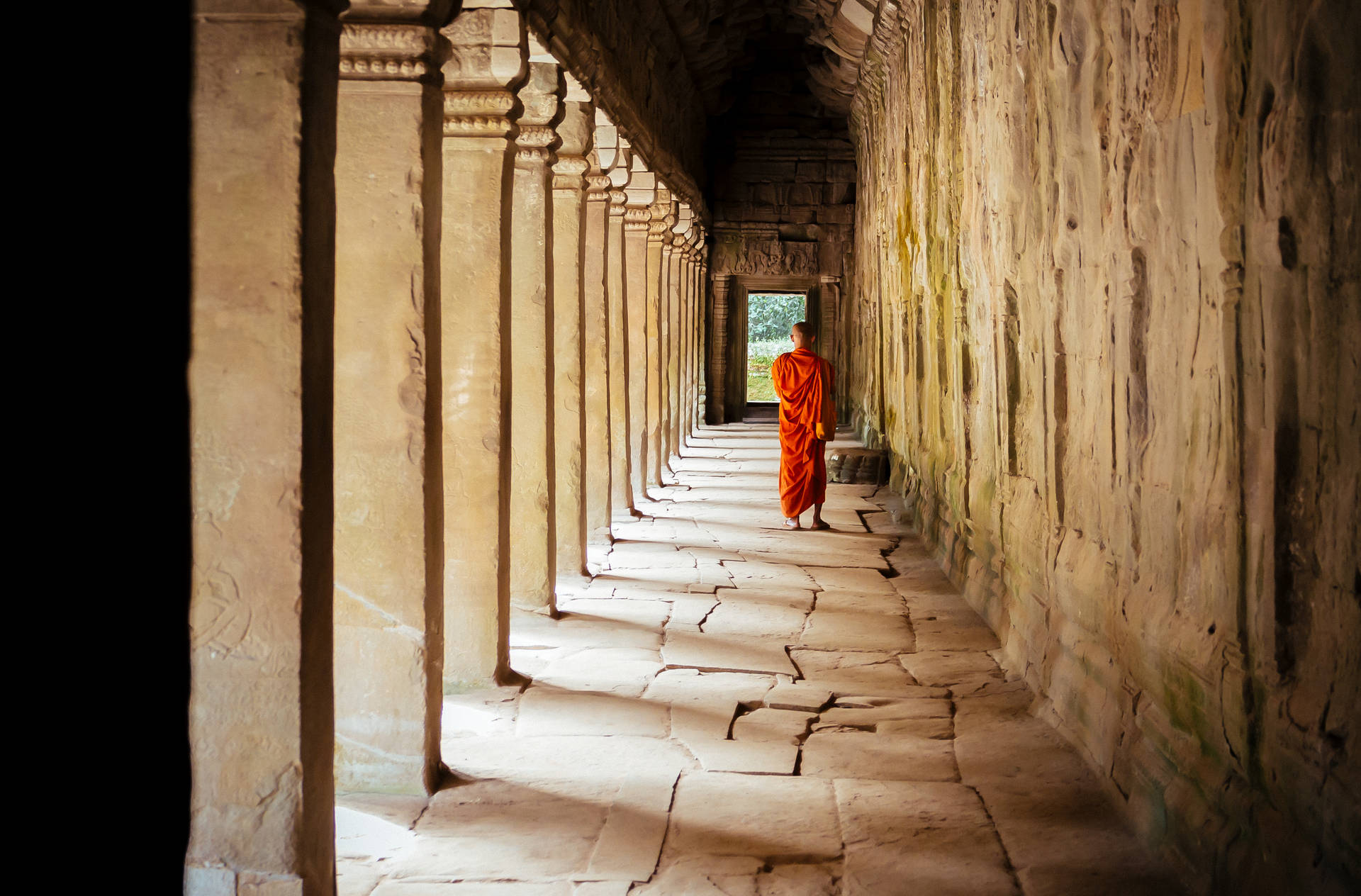 Monk In Angkor Wat Cambodia Background