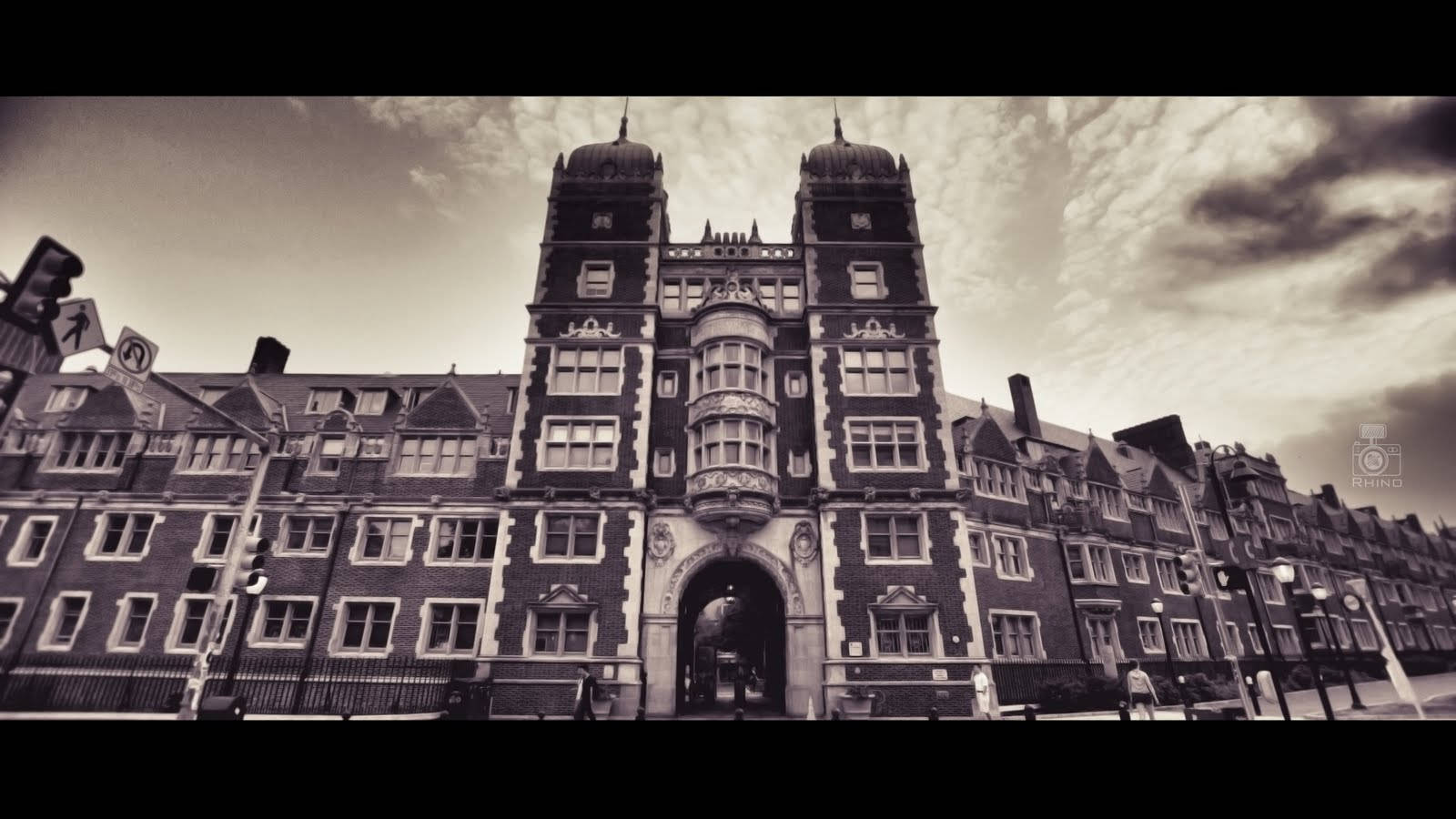 Monochrome Image Of College Hall At University Of Pennsylvania Background