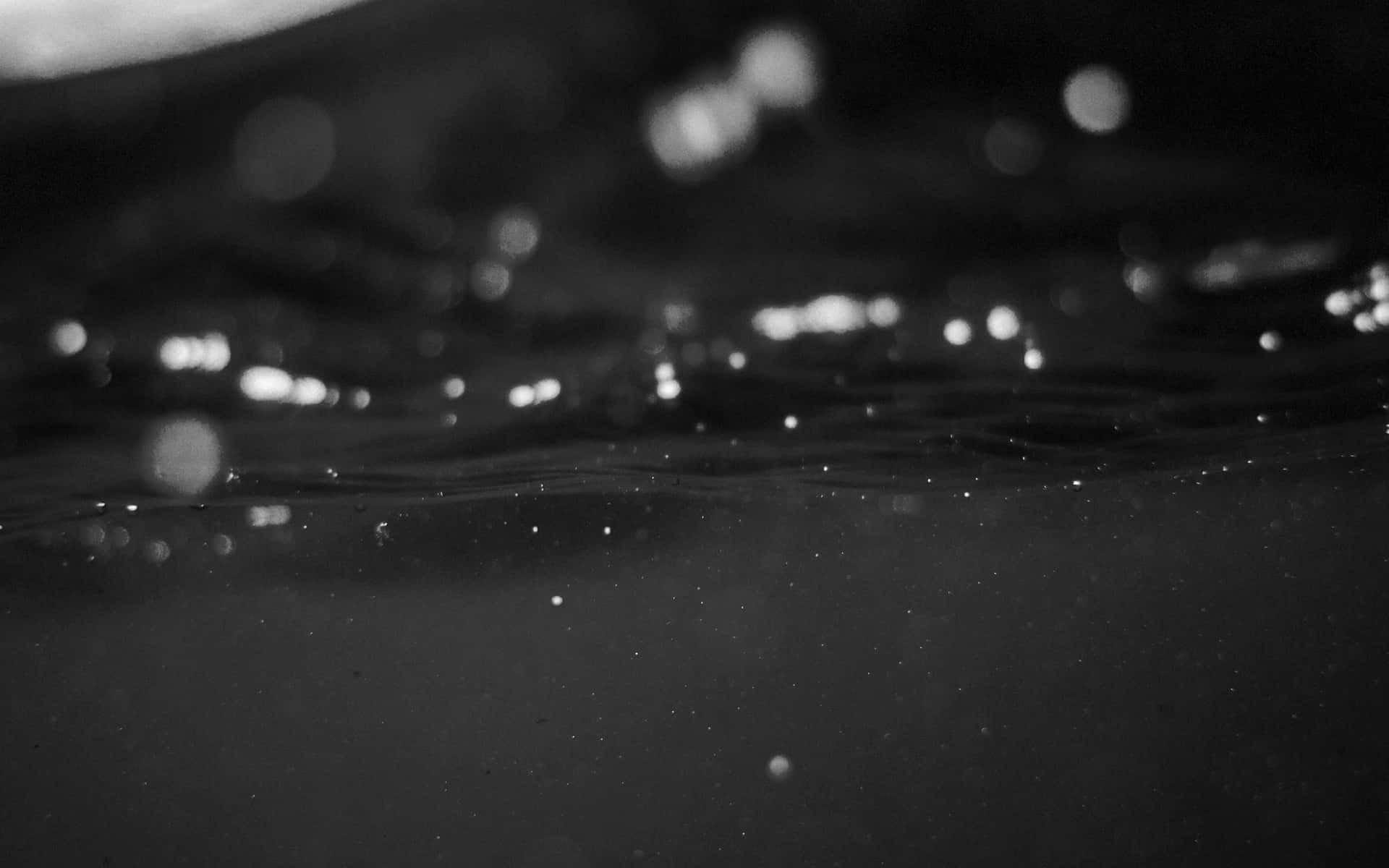 Monochrome_ Ocean_ Sparkles_4 K