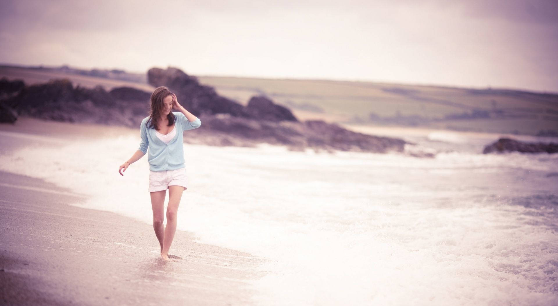 Monochrome Woman Beach Background