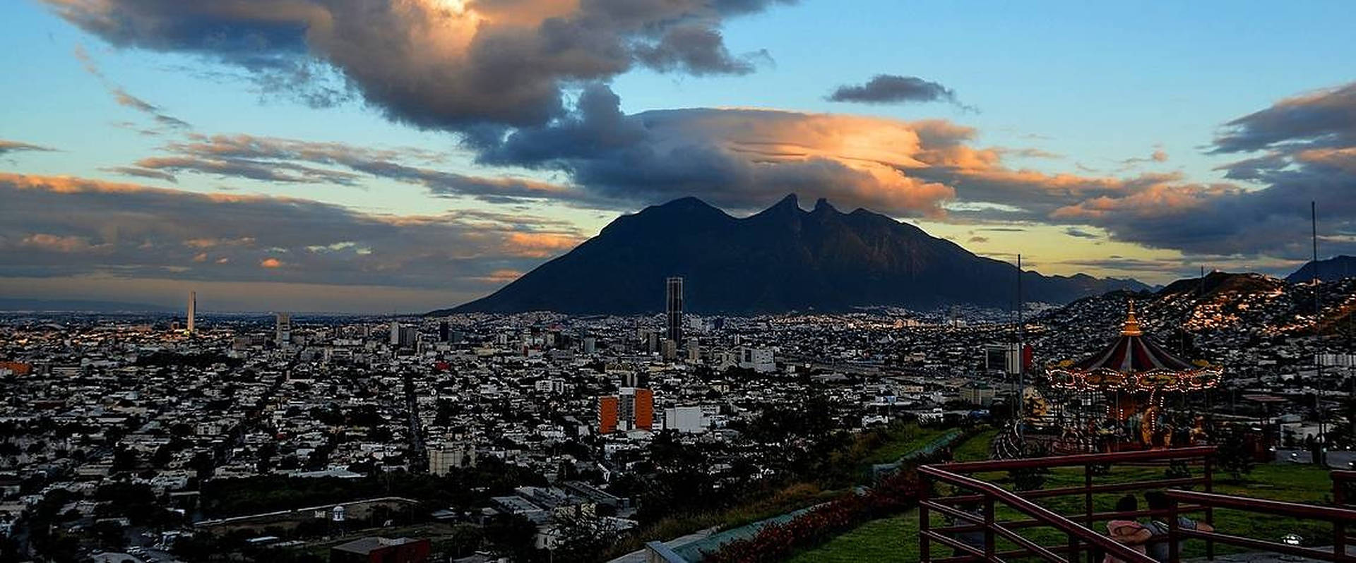 Monterrey Landscape Background