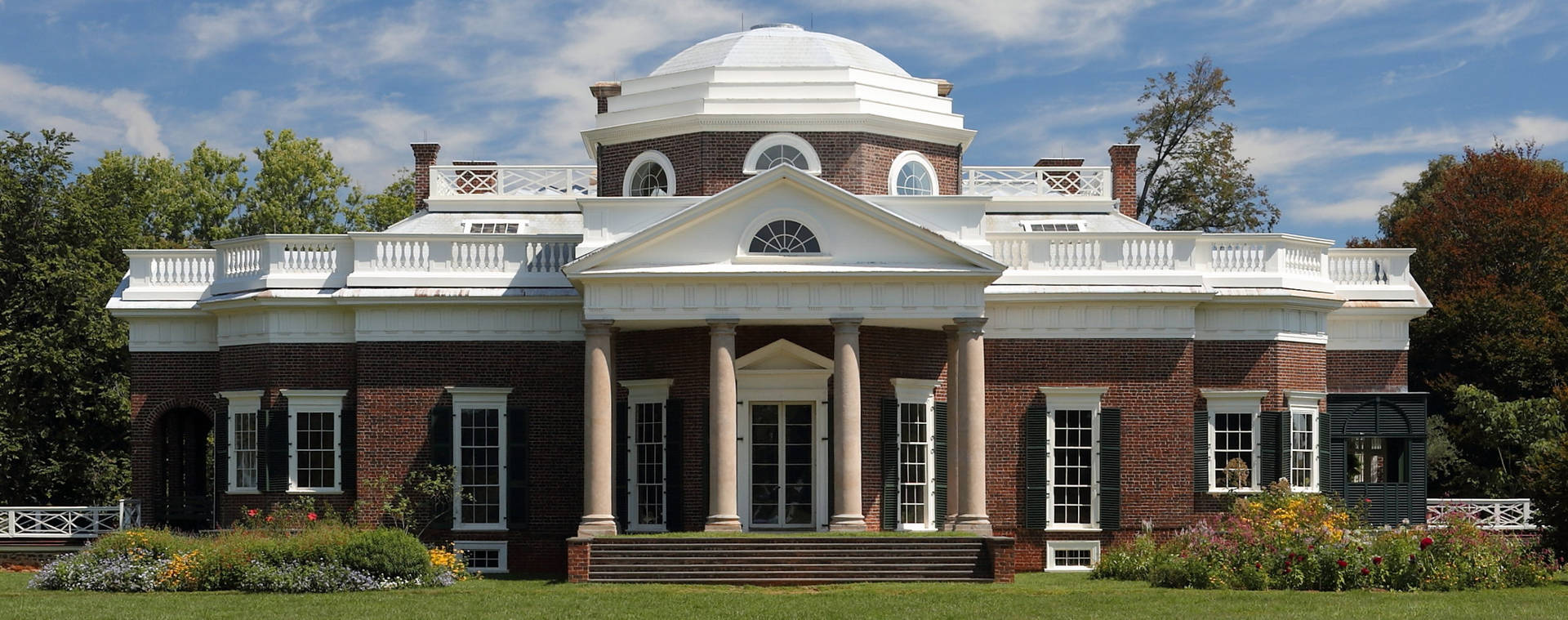 Monticello With Flowers Background