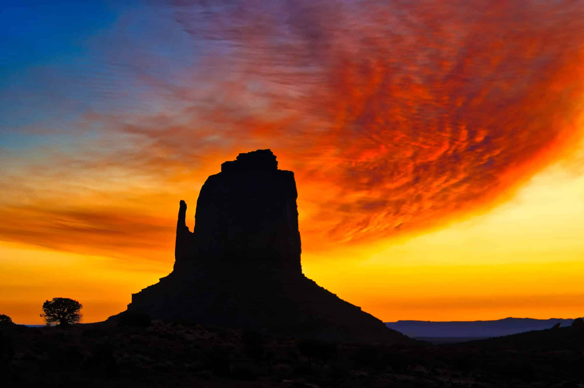 Monument Valley Navajo Tribal Park Mountain Peak Background