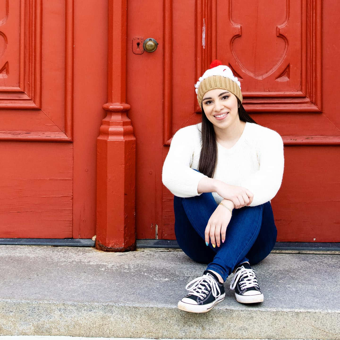 Moriah Elizabeth On Ground Background