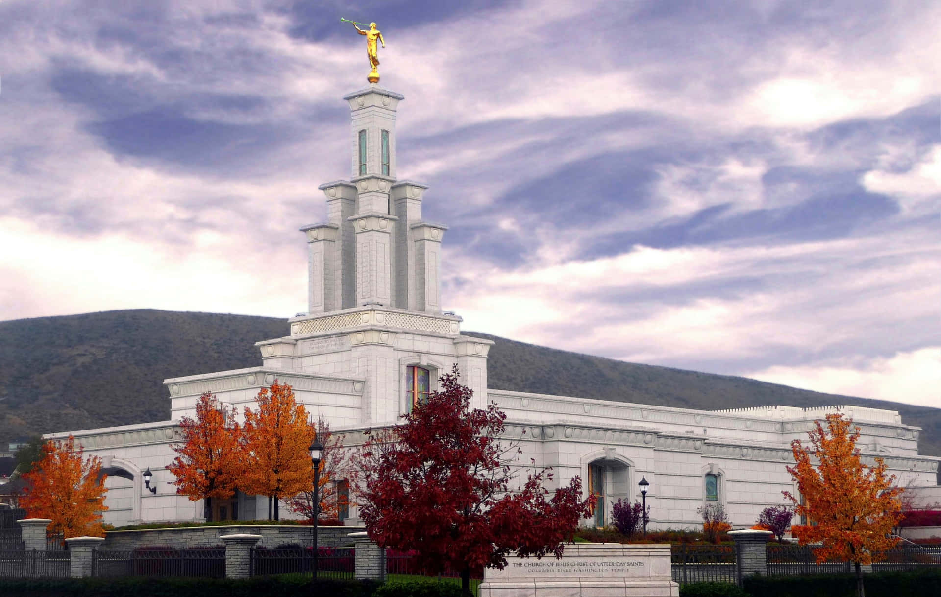 Mormon Temple In Colombia River Washington