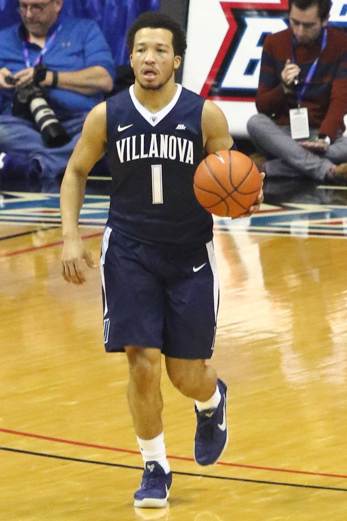 Most Outstanding Player Jalen Brunson Background