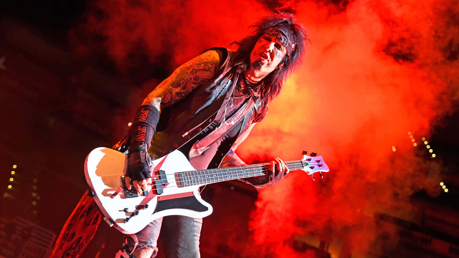 Motley Crue - Rocking The House With Their Classic Hits Background