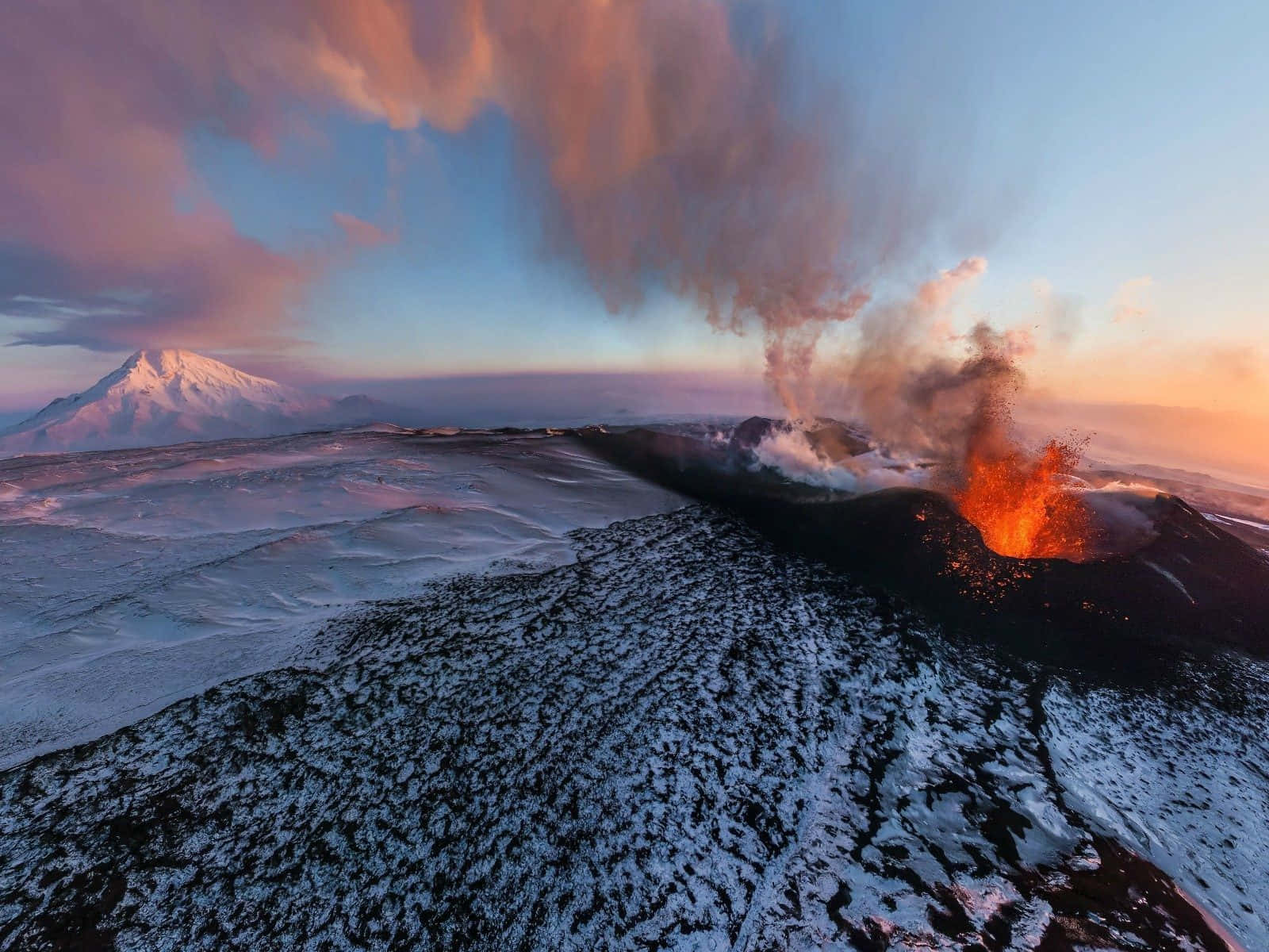 Mount Erebus Volcano Antarctica Background