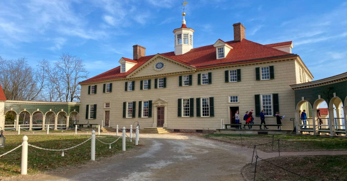 Mount Vernon Tilted Angle