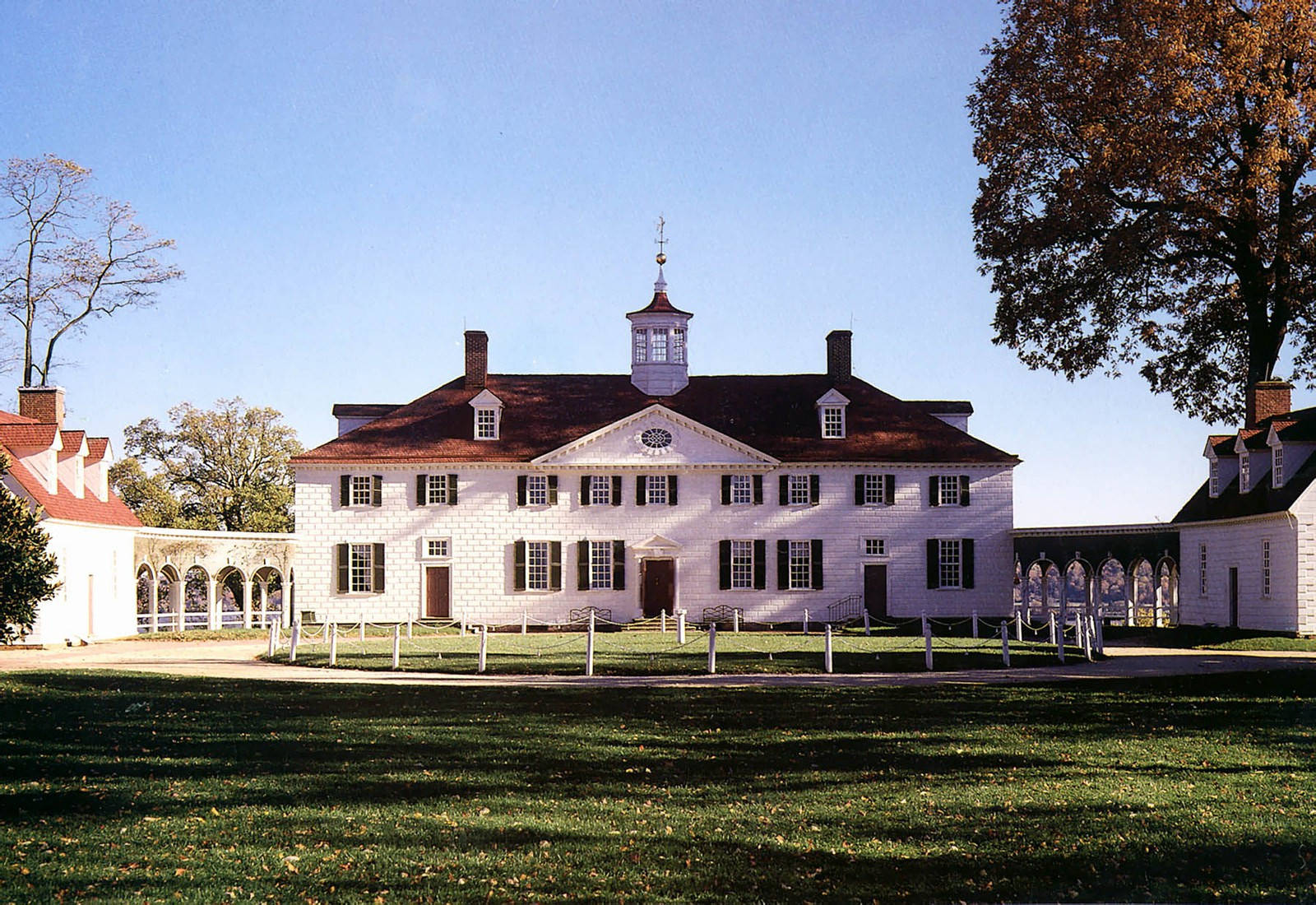 Mount Vernon Virginia Estate Background