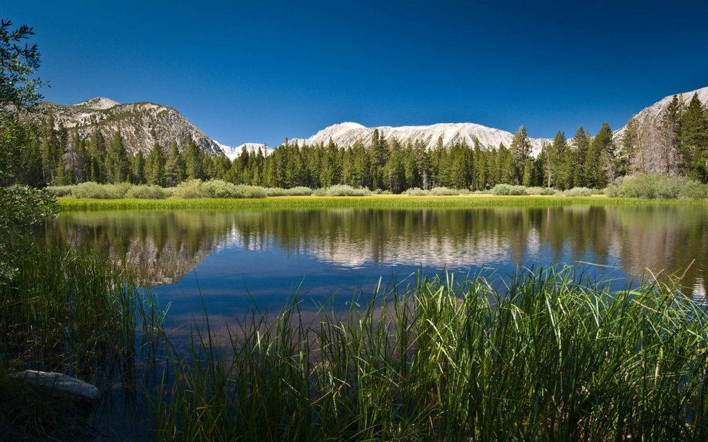 Mountain Lake 3d Desktop Background
