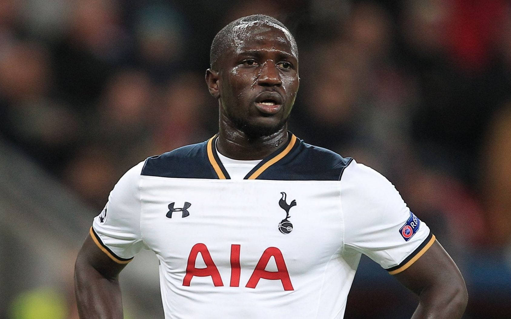 Moussa Sissoko Drenched In Sweat Background