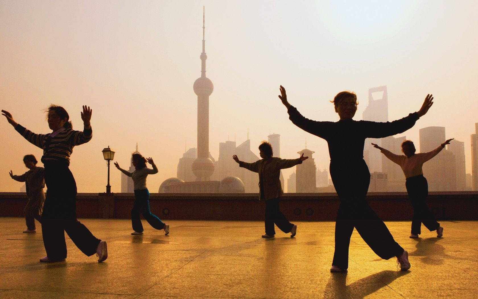 Movement Therapy Chinese Qi Gong Background