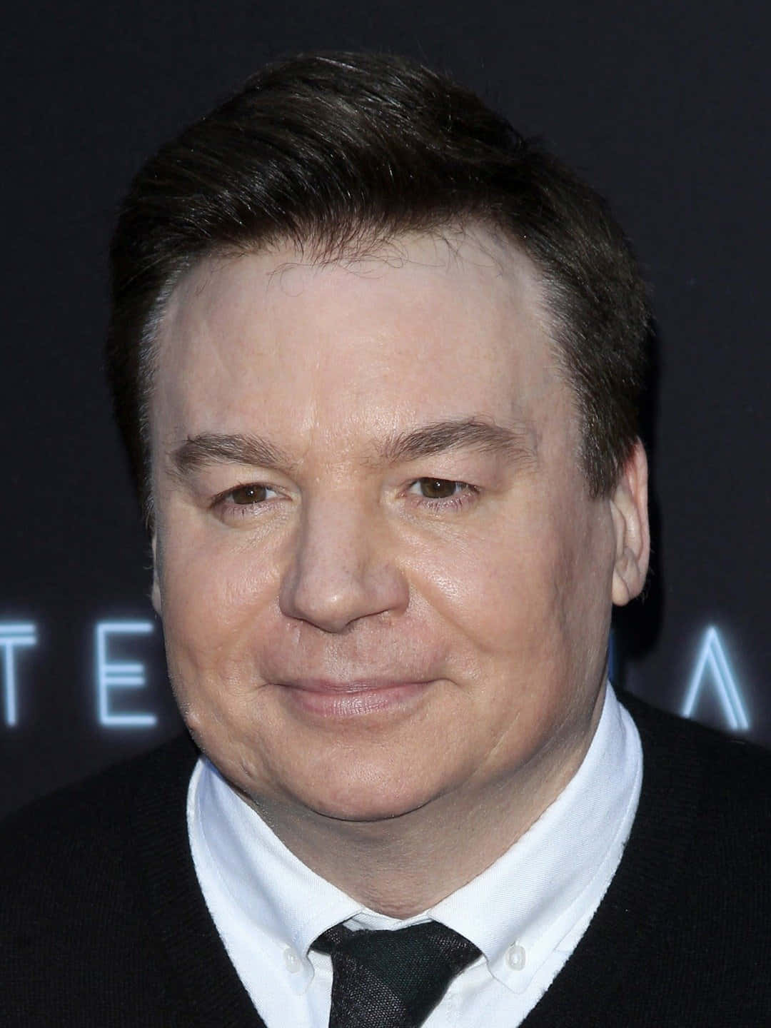 Movie Star Mike Myers Photographed At The Red Carpet Background