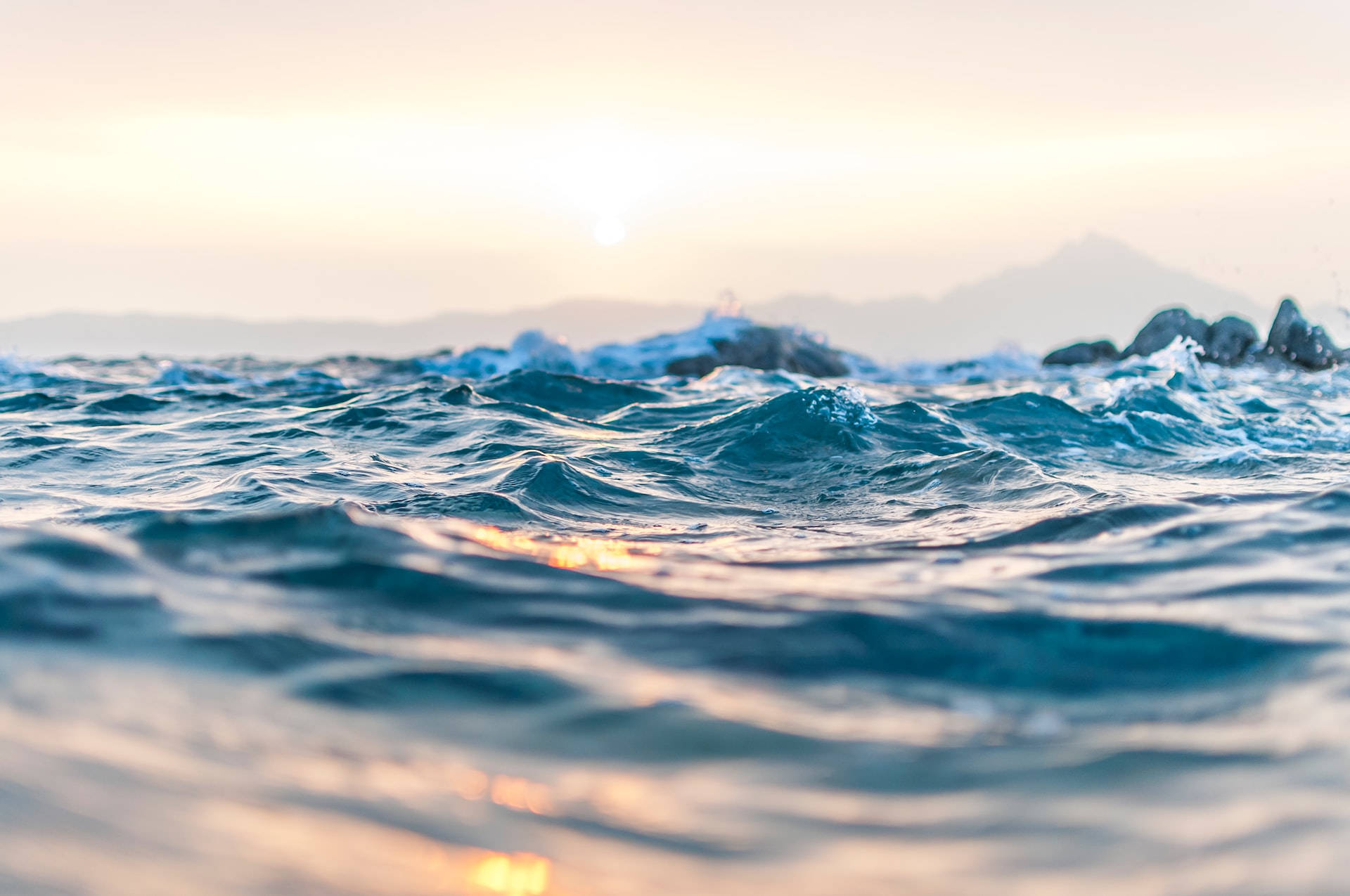 Moving Water Of The Vast Sea Background