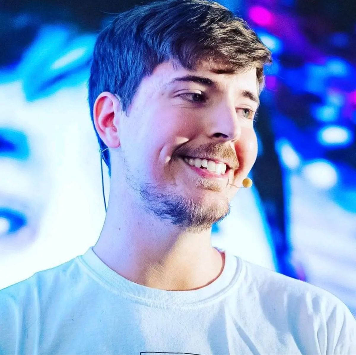 Mr Beast Bright Screen Background Background