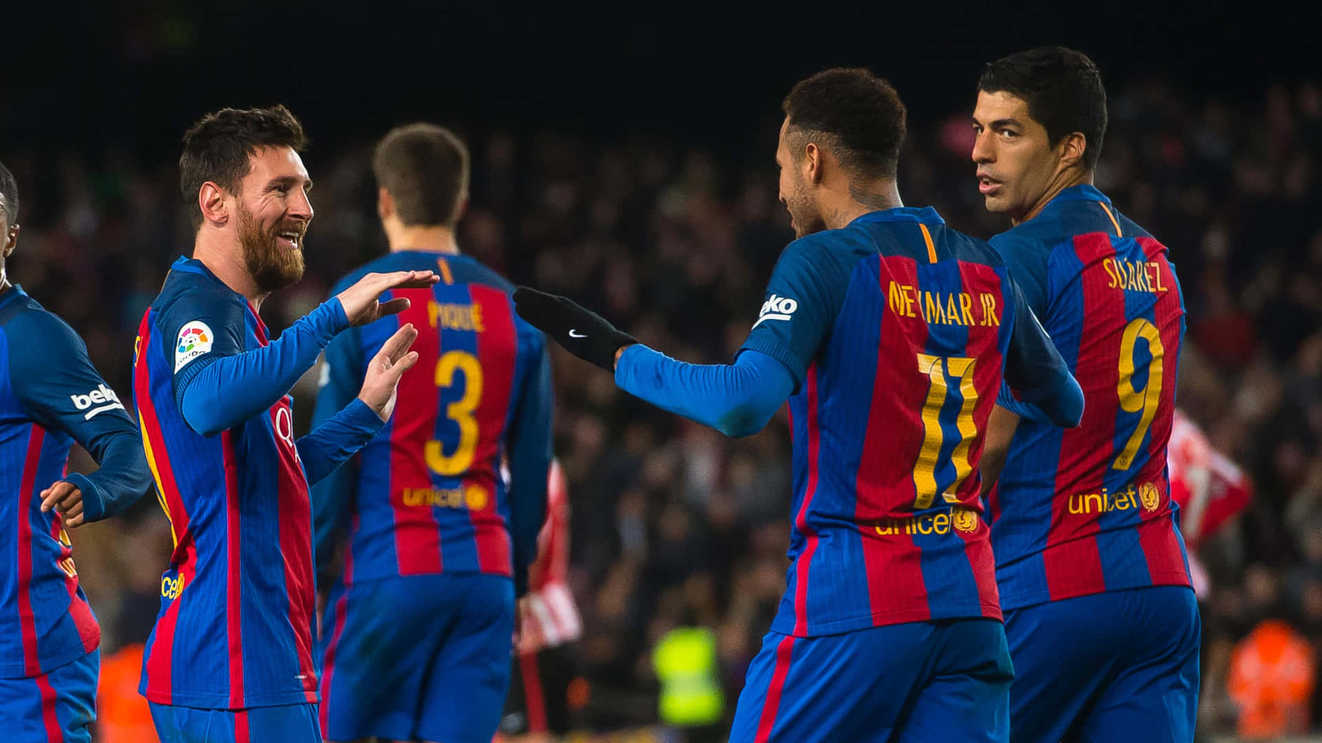 Msn Trio Talking Happily