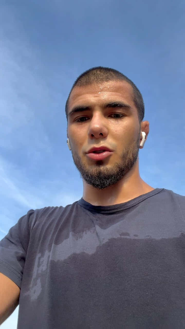 Muhammad Mokaev Selfie While Jogging