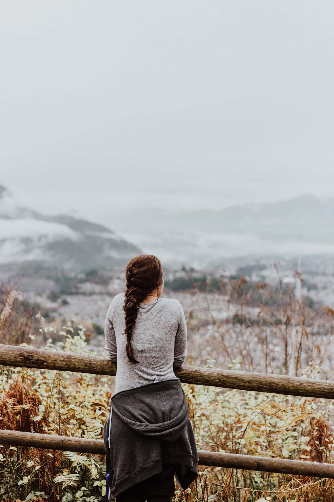 Mujer Soltera Enjoying The View