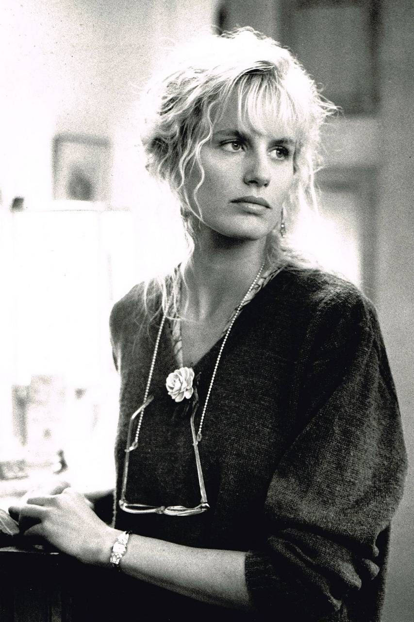 Multi Awarded Star Daryl Hannah Background