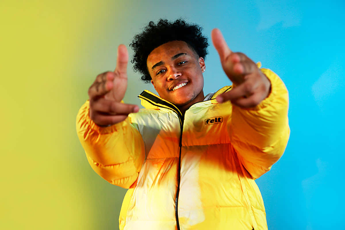 Multi-talented Singer Luh Kel Performs Background