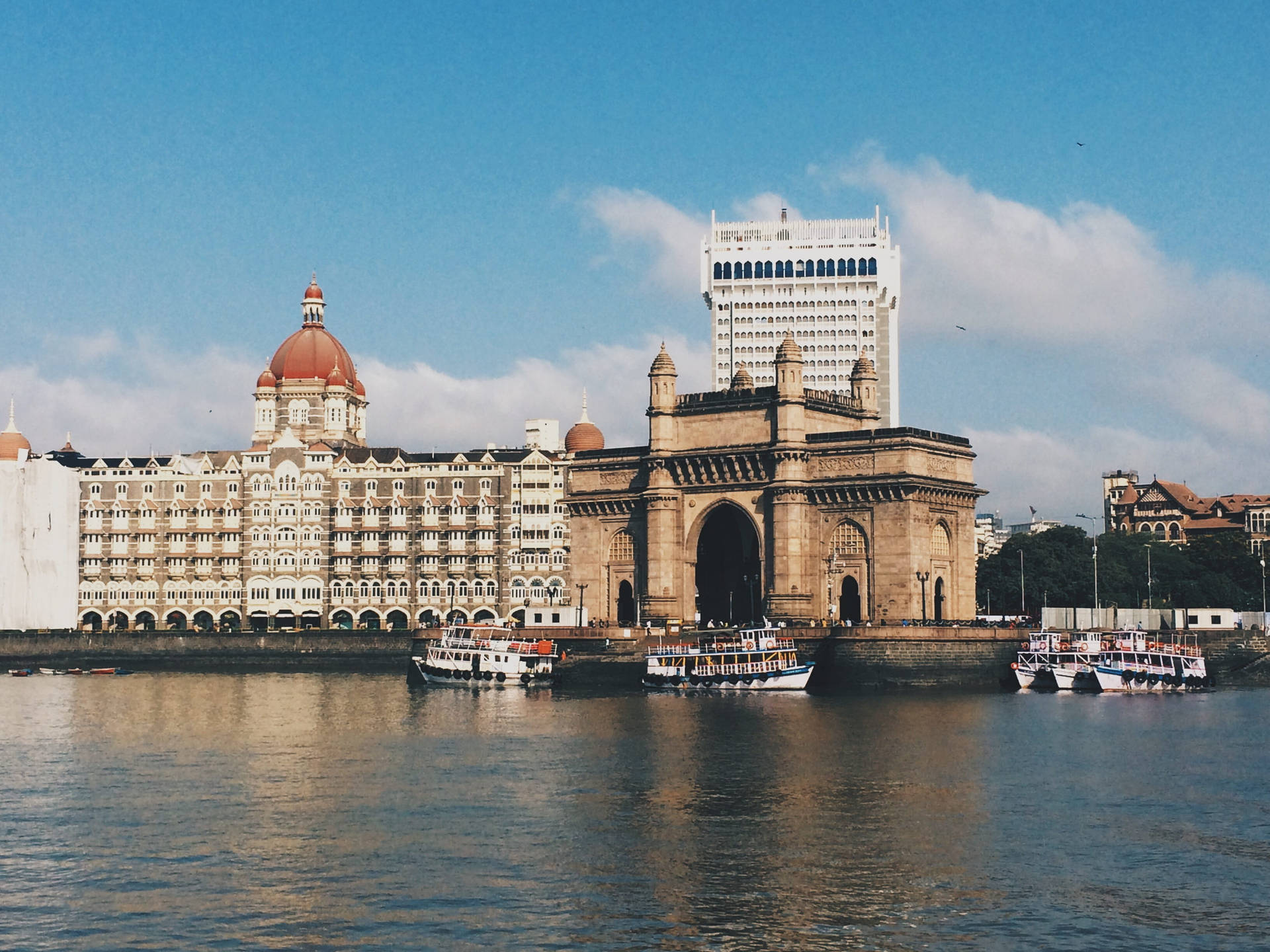 Mumbai City Monuments Background