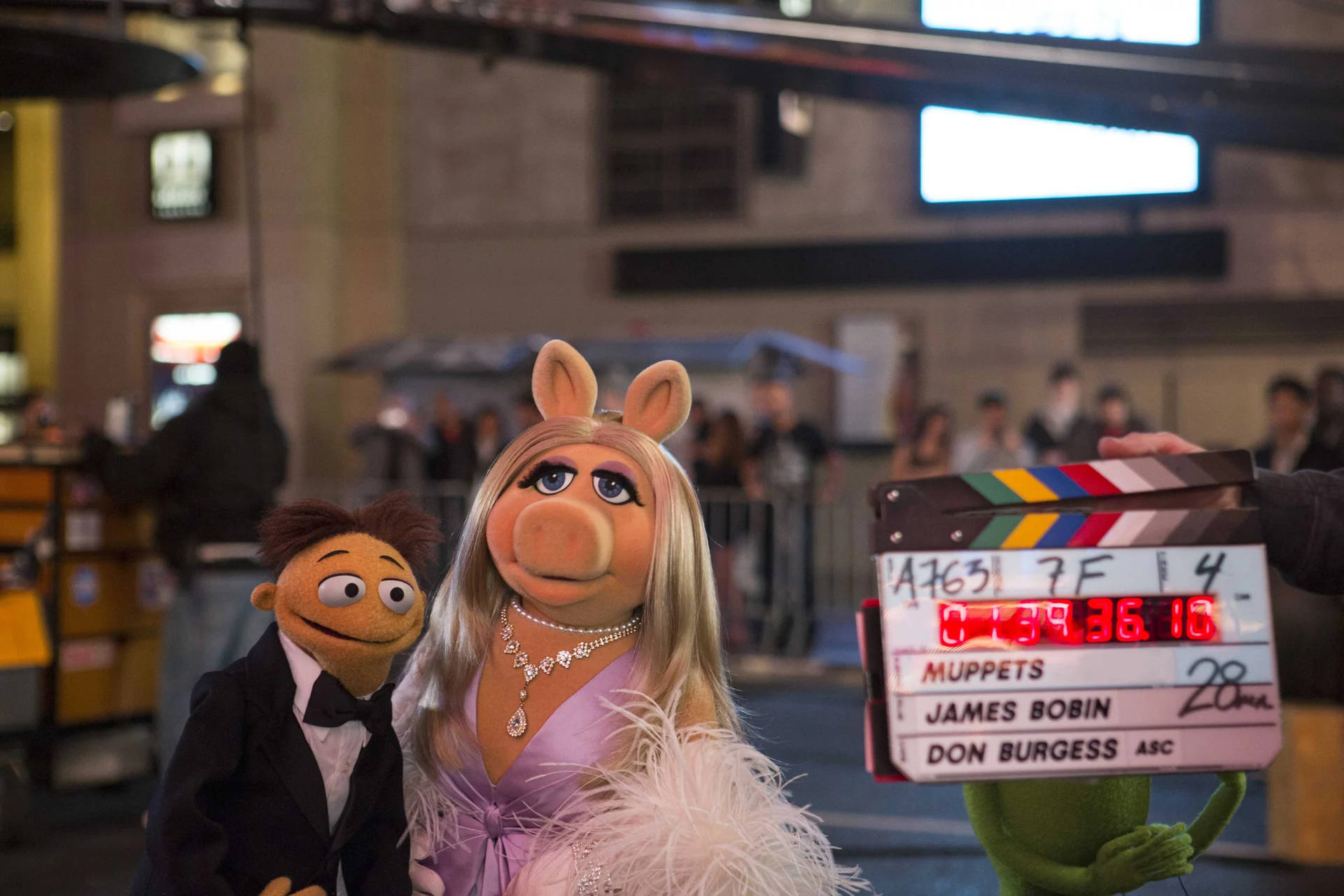 Muppets Most Wanted On The Set Background