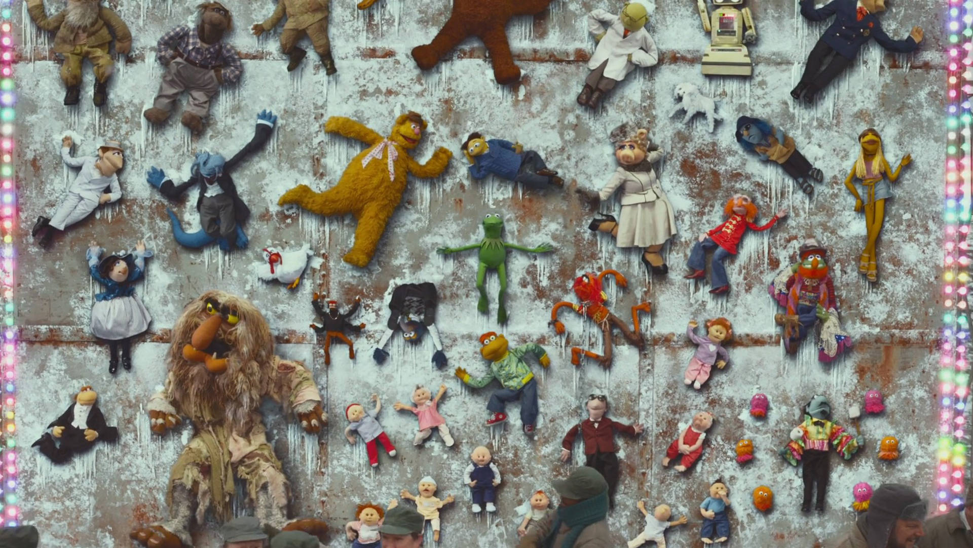 Muppets Most Wanted Stuck On Wall Background