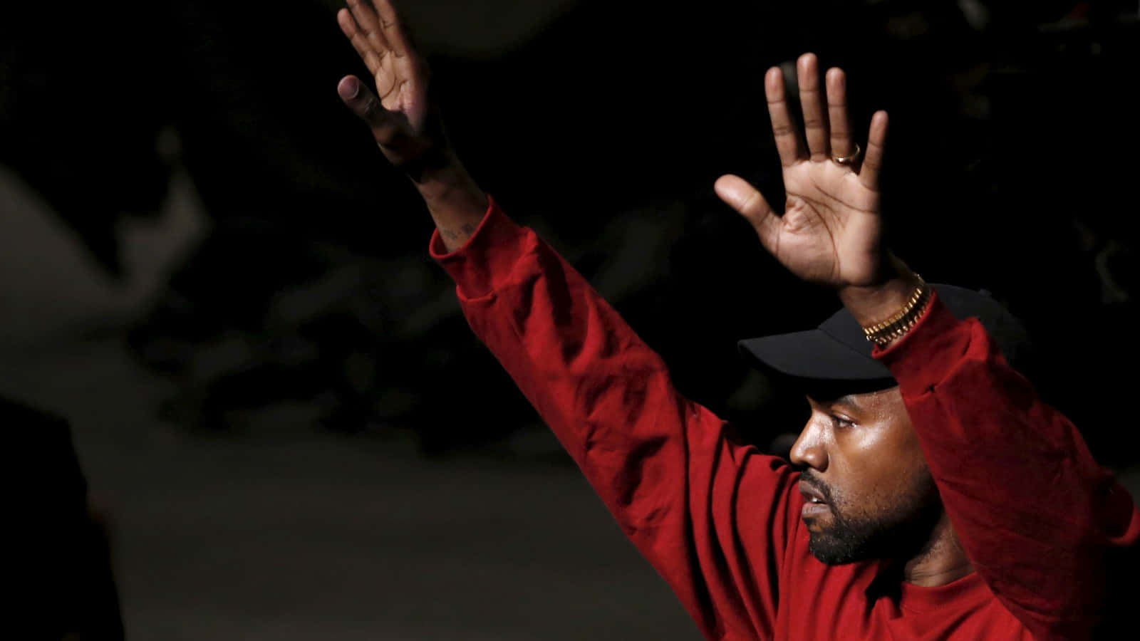 Music Legend, Kanye West, Drops His 7th Album: The Life Of Pablo Background