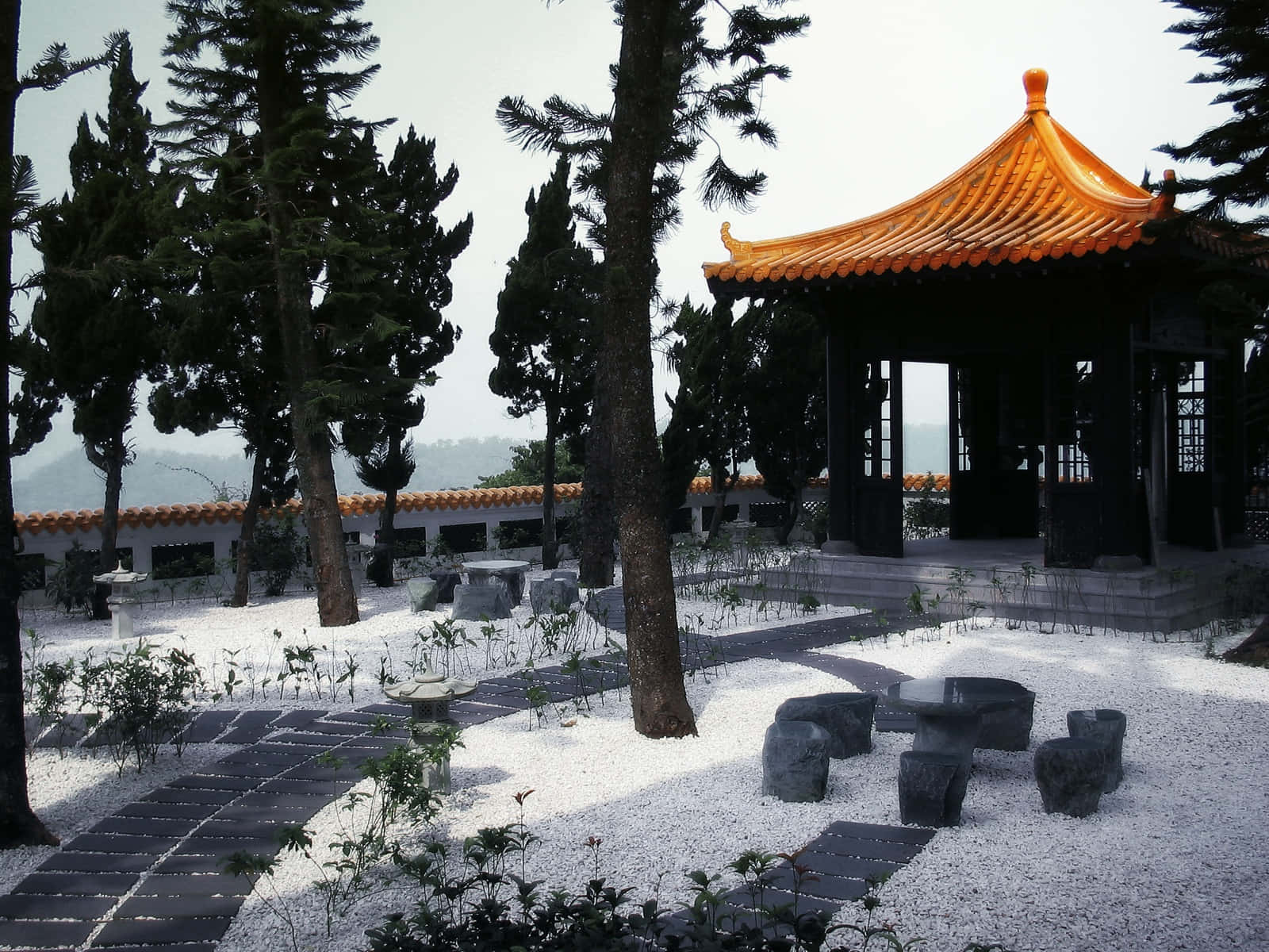 Mute Orange Temple [wallpaper] Background
