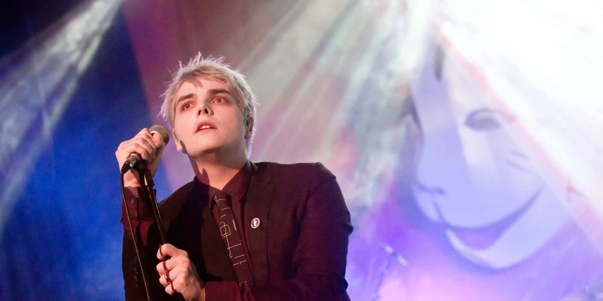 My Chemical Romance Performing Live On Stage Background