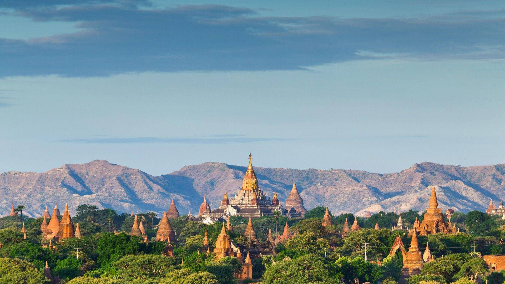 Myanmar Temples And Mountains Background