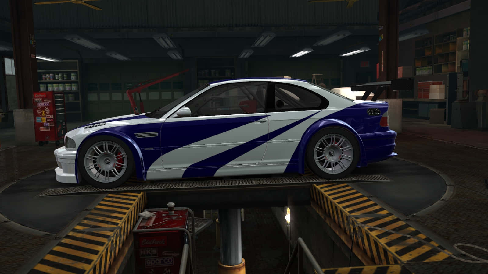 N F S World Customized B M W M3 G T R Garage Background