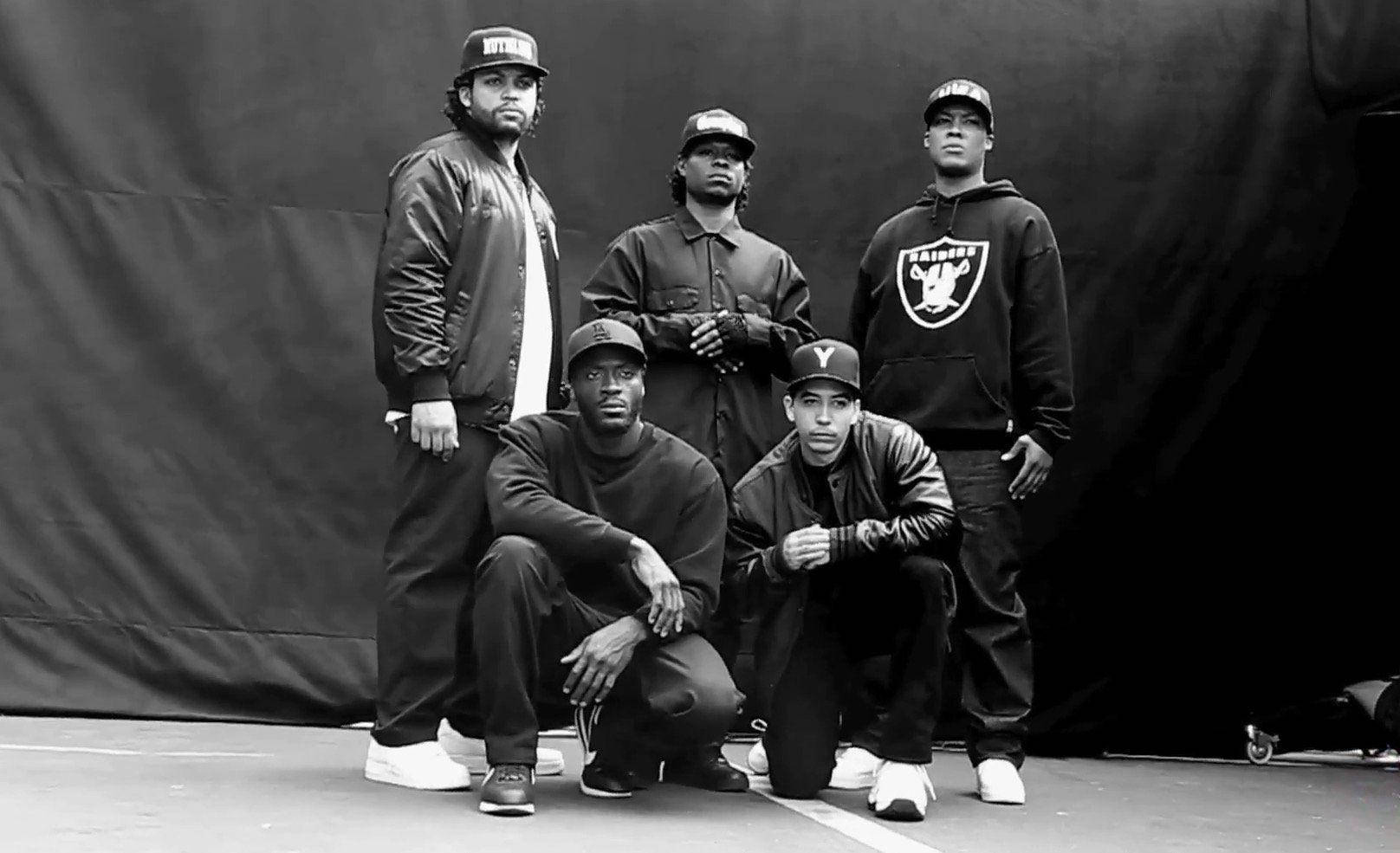 N.w.a. Straight Outta Compton Behind The Scene Background