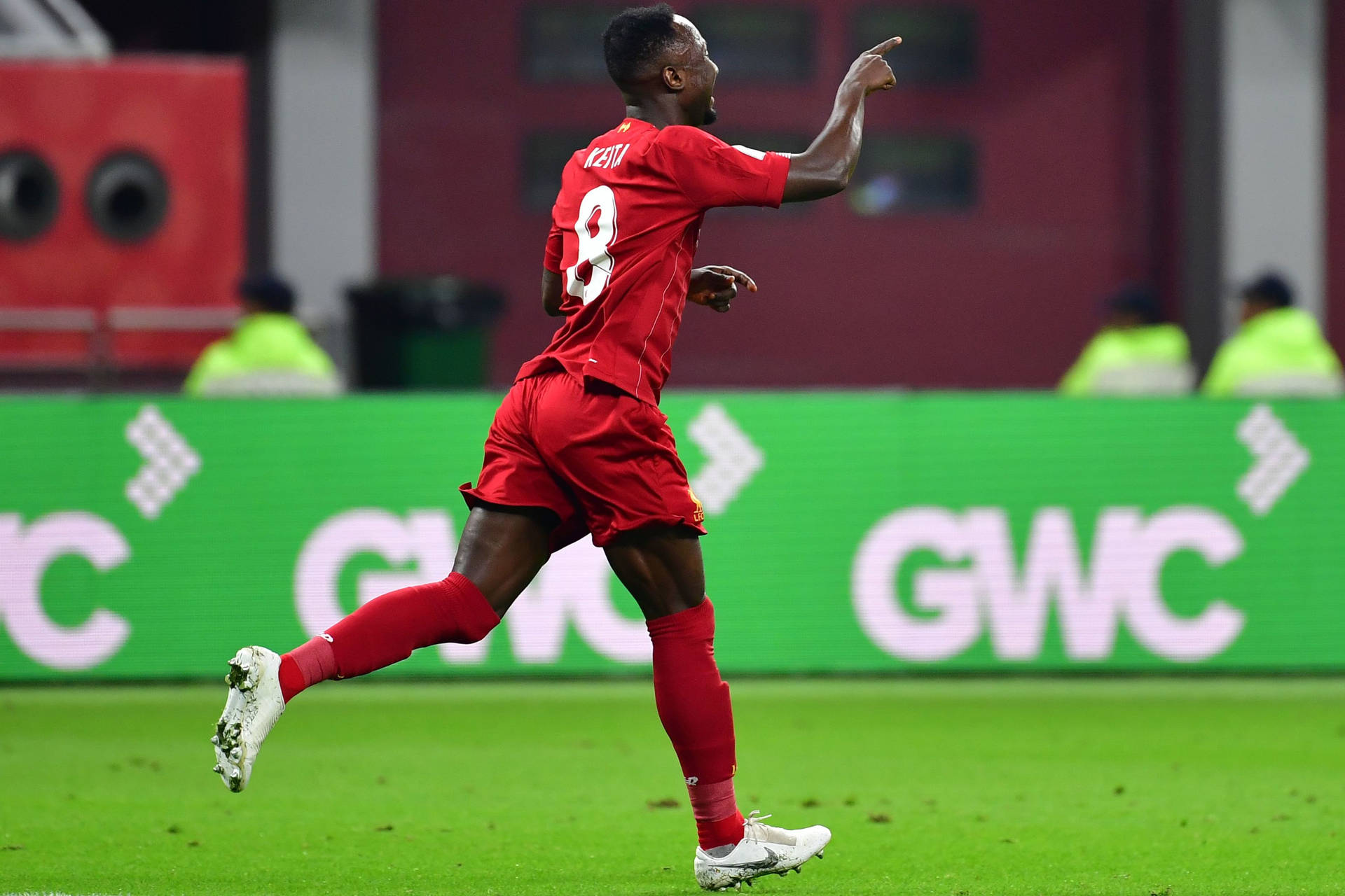 Naby Keita Back Shot Background