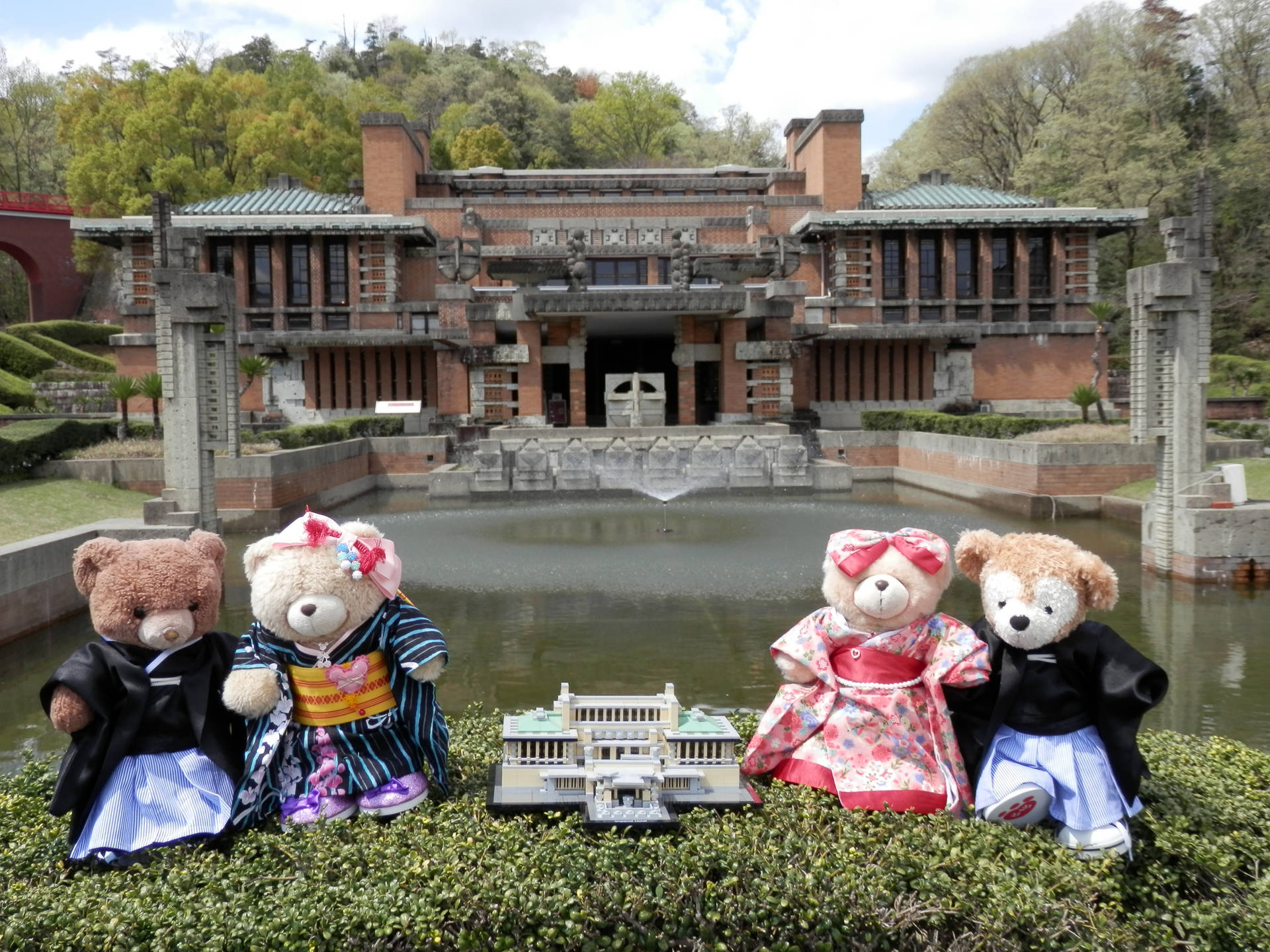 Nagoya Meiji Mura Museum Bears Background