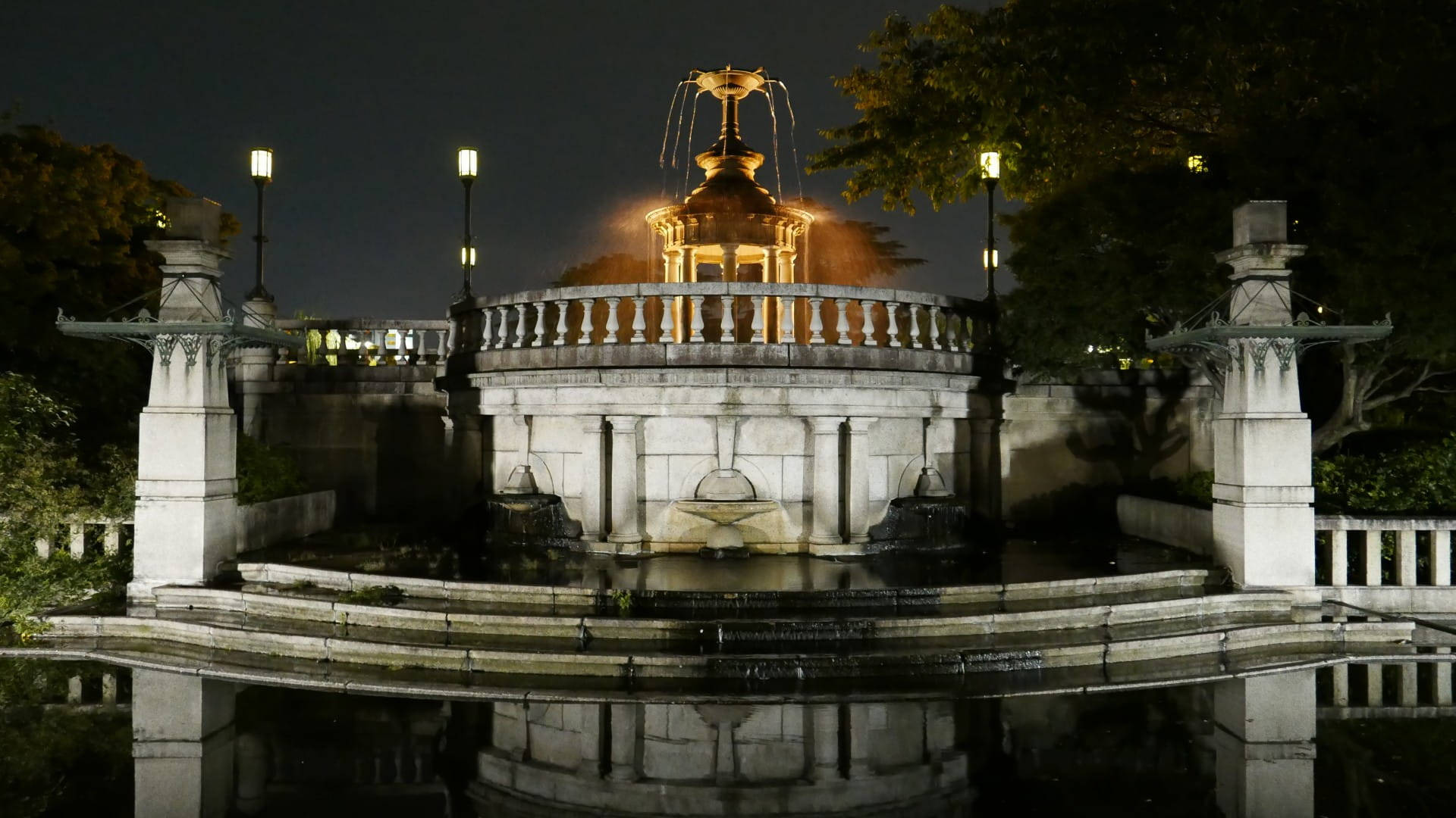 Nagoya Tsuruma Fountain Tower Night Background