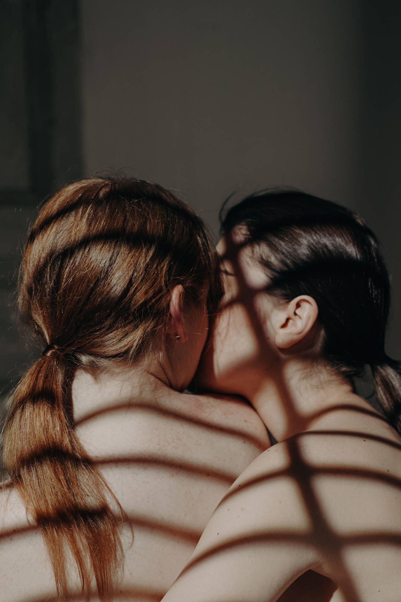 Naked Women Kissing Background