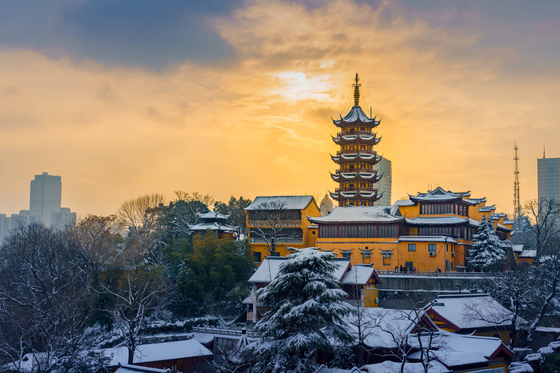 Nanjing Jiming Temple Blizzard Background