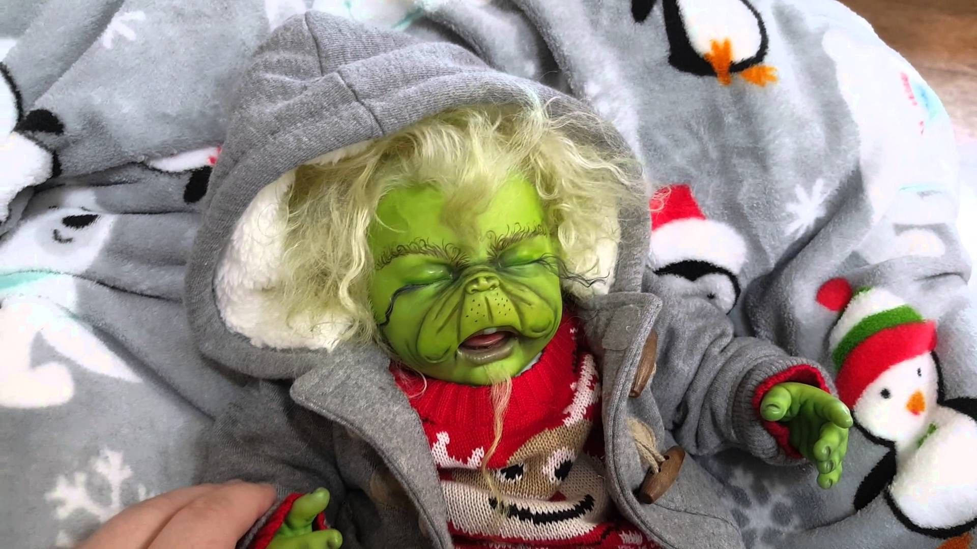 Napping Baby Grinch Background