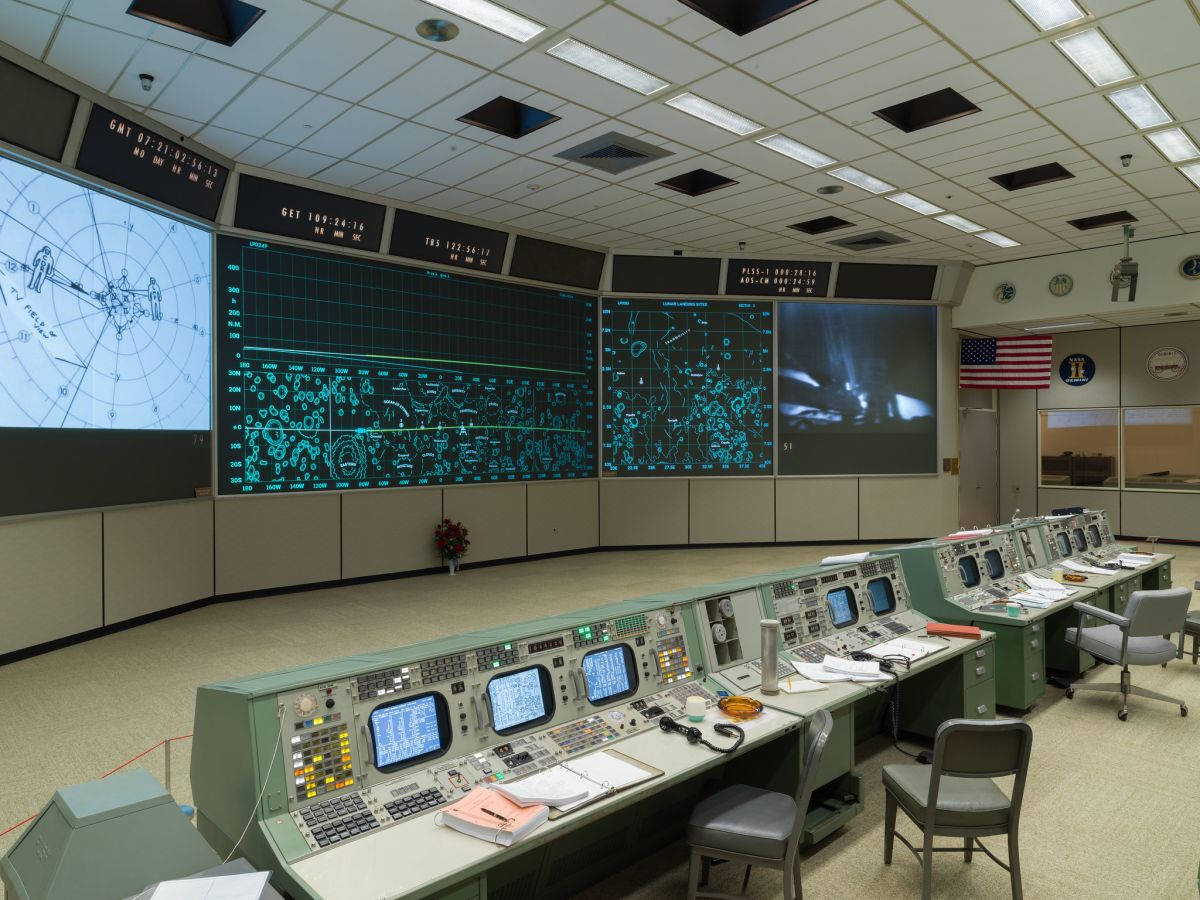 Nasa Houston Screens And Computers Background