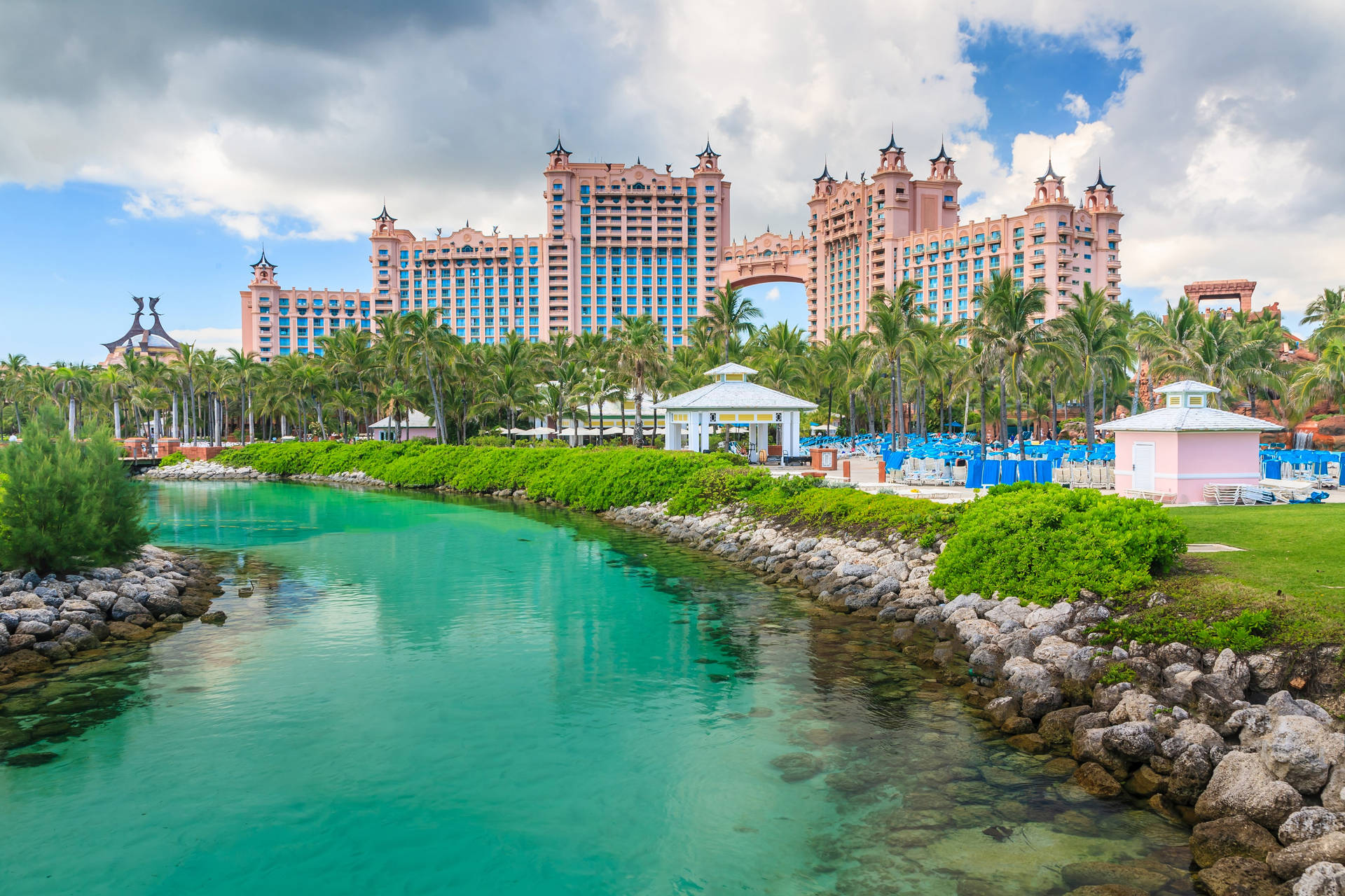 Nassau Bahamas Atlantis Big Hotel Towers Background