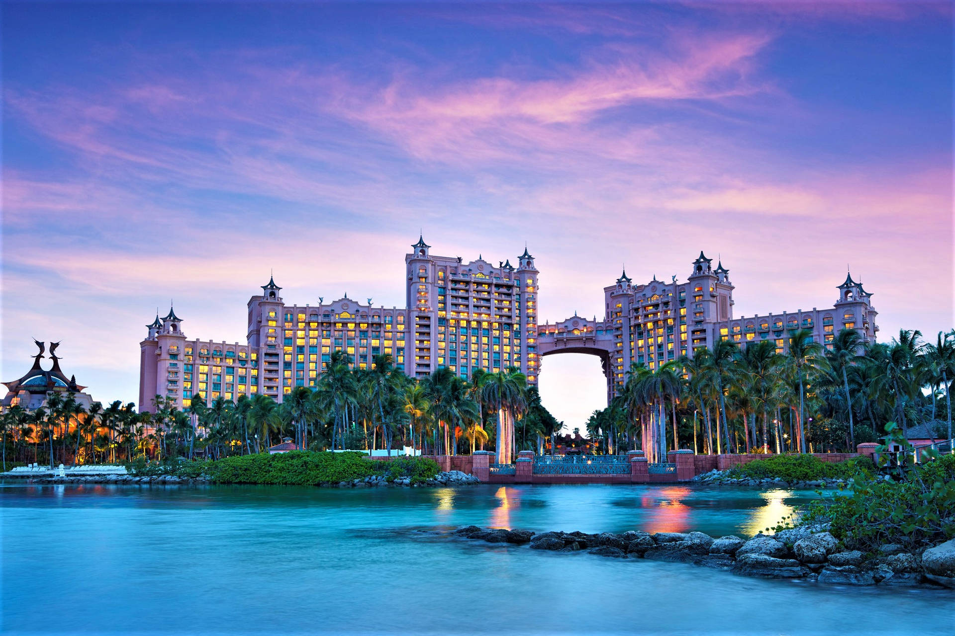 Nassau Bahamas Atlantis Pink Sky Background