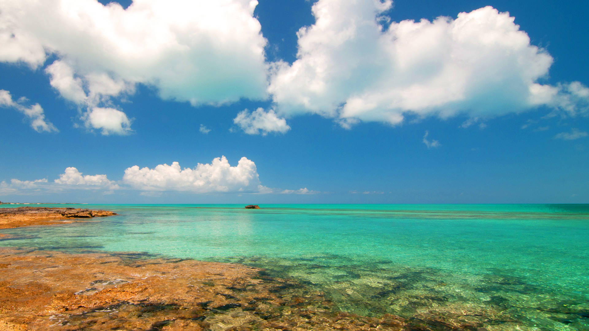 Nassau Bahamas Green Waters Background