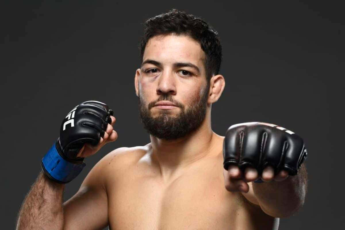 Nassourdine Imavov Fighting Portrait