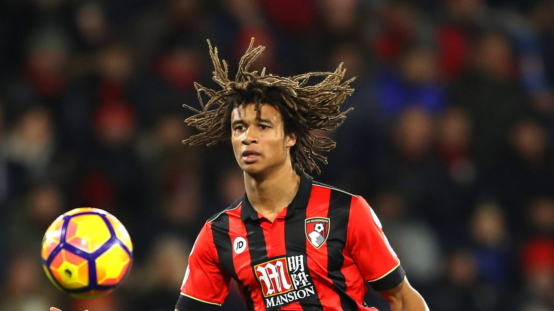 Nathan Ake Looking At Ball Background